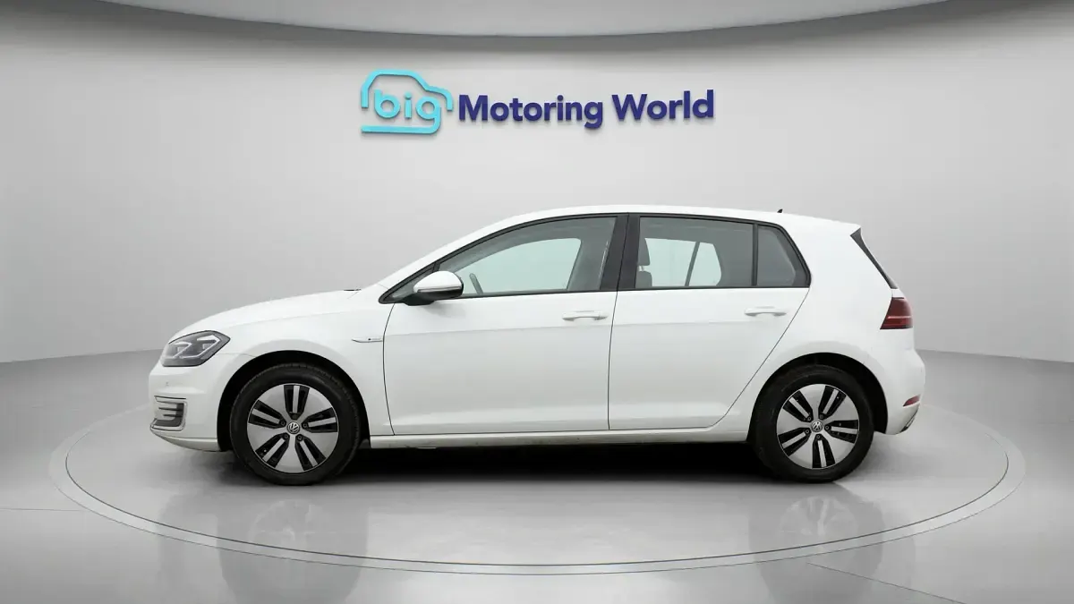 Used VW e-Golf 100 kW (136 HP) 2019 White Hatchback