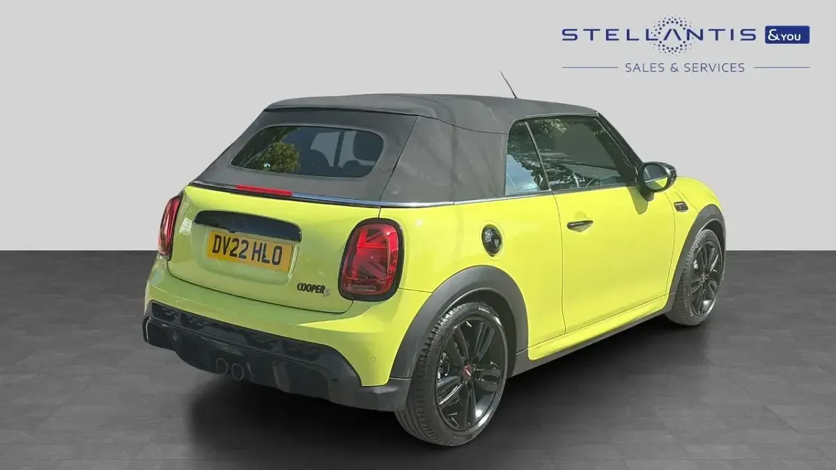 Used Mini Cooper S Cabriolet Sport 176 HP (129 kW) 2022 Yellow Cabriolet