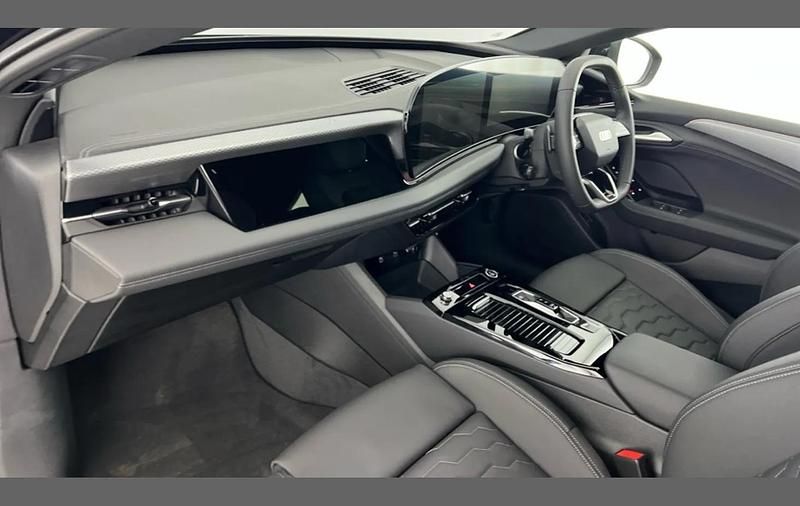 New Audi A6 e-tron S-Line 210 kW (286 HP) 2026 Black Hatchback