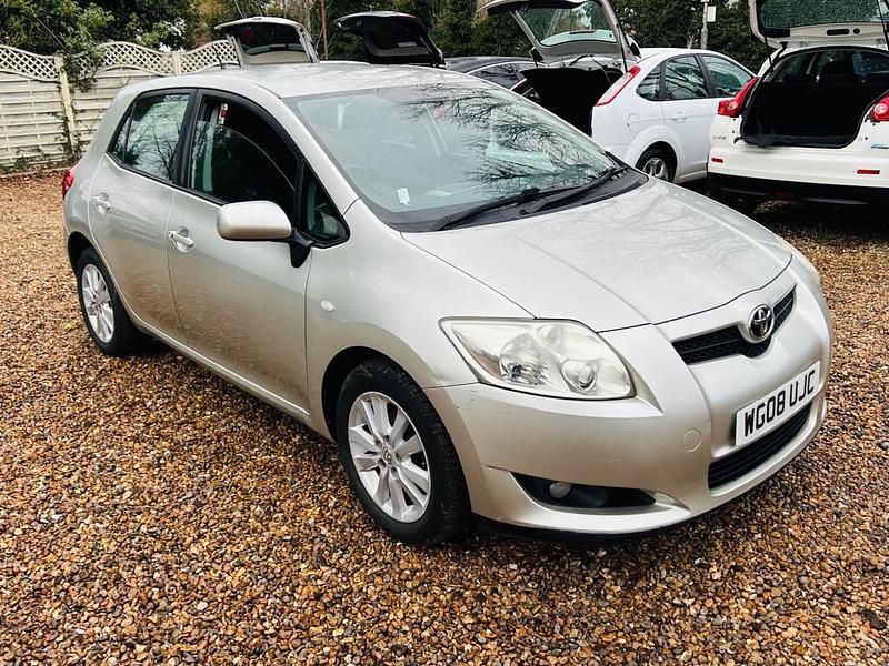 Silver Used 2008 Toyota Auris Hatchback | £1,495 (Fair price) - Image 1/4