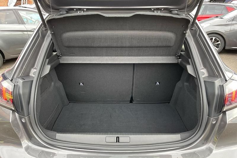 Used Peugeot 208 Allure Premium 99 HP (72 kW) 2023 Grey Hatchback