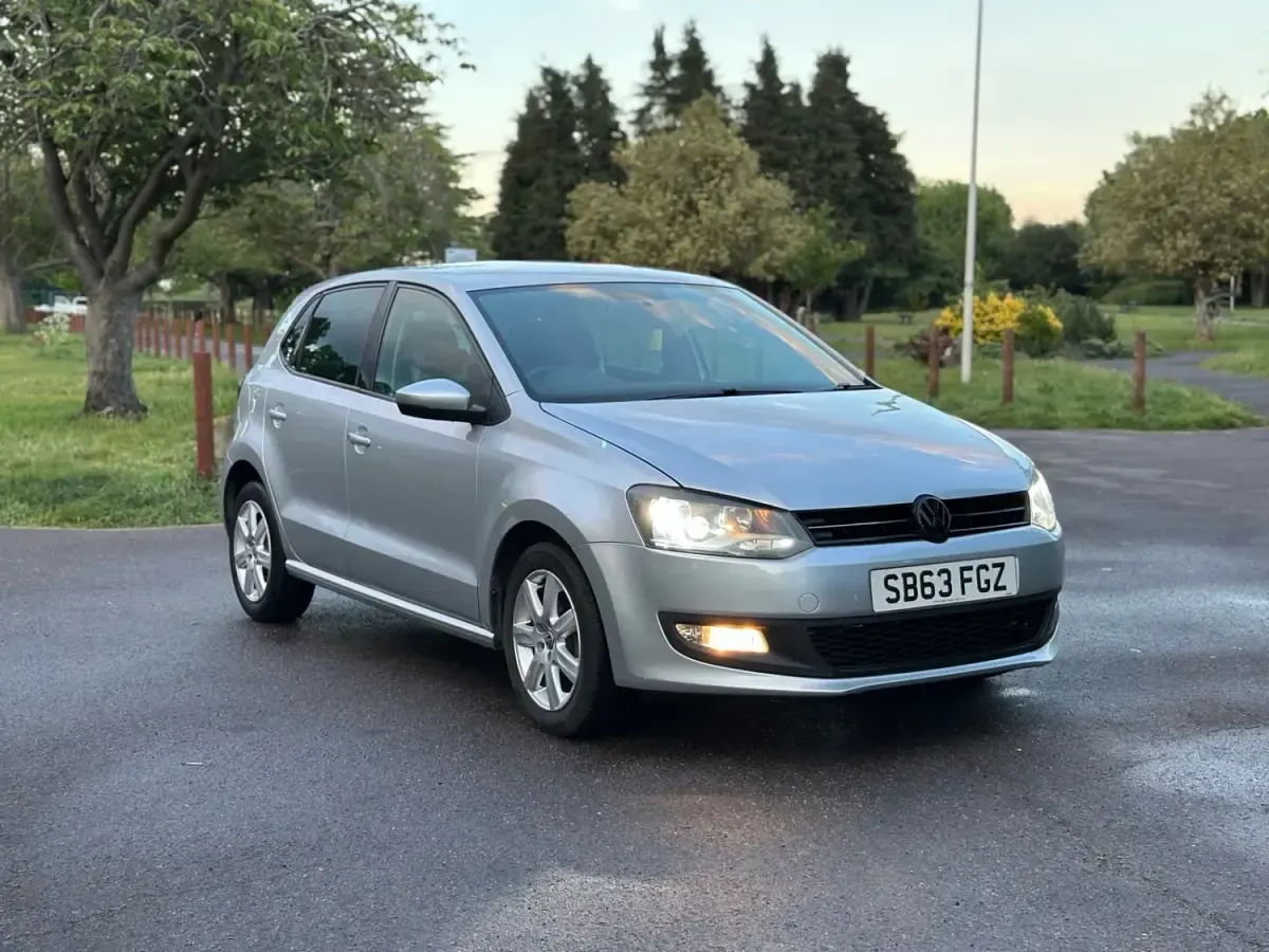 Begagnad VW Polo Edition 60 HK (44 kW) 2013 Silver Halvkombi