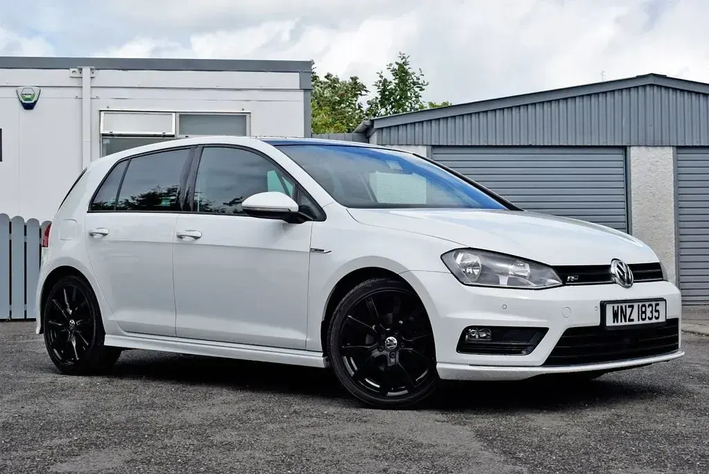 Used VW Golf VII R-line Edition 2016 White Hatchback