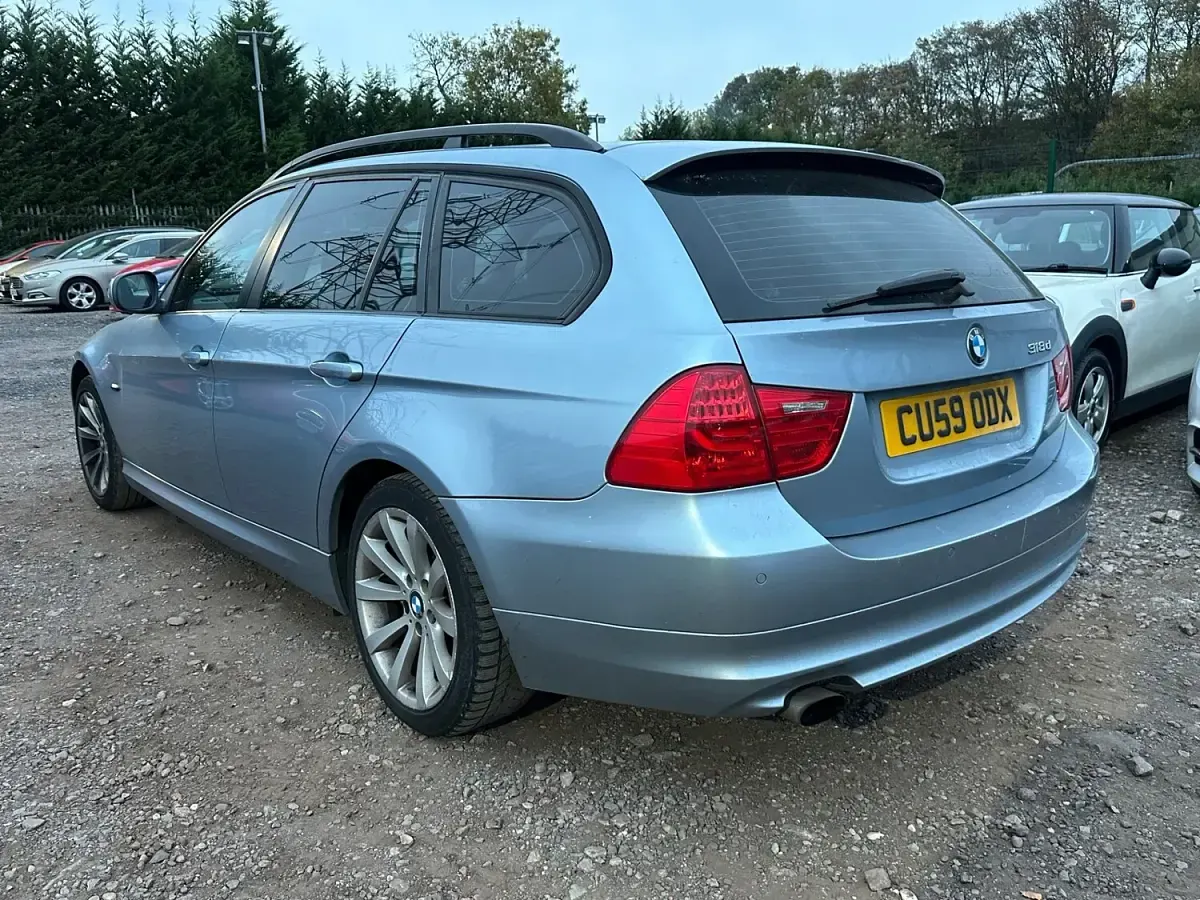 Used BMW 318 2009 Blue Estate