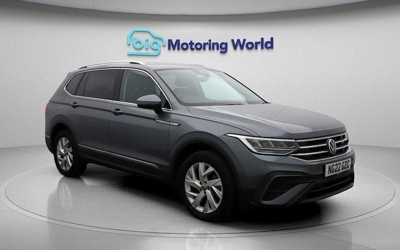 Used 2024 VW Tiguan Allspace Life SUV | £24,050 (Super price) - Image 1/4