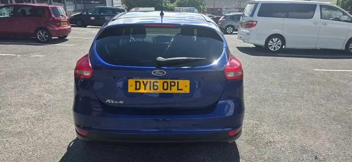 Used Ford Focus Zetec 2016 Blue Hatchback