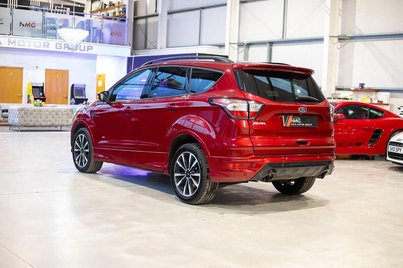 Used Ford Kuga ST-Line 180 HP (132 kW) 2017 Red SUV