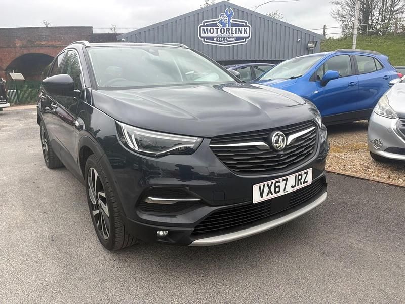 Used Vauxhall Grandland X Elite 120 HP (88 kW) 2017 Green SUV