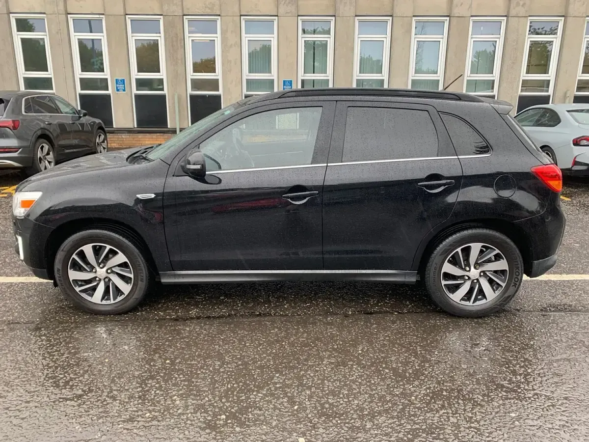 Used Mitsubishi ASX 116 HP (85 kW) 2015 Black SUV