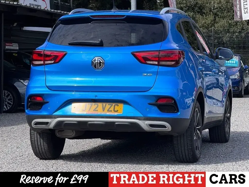 Usado MG ZS Exclusive 111 HP (81 kW) 2023 Azul SUV