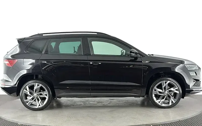 Used Skoda Karoq SportLine 150 HP (110 kW) 2024 Black SUV