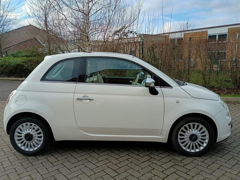 Used Fiat 500 Lounge 69 HP (50 kW) 2011 White Hatchback