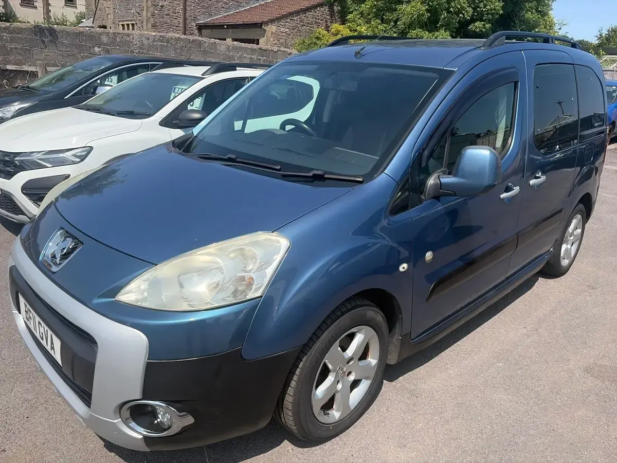 Used Peugeot Partner Tepee Outdoor 2011 Blue MPV