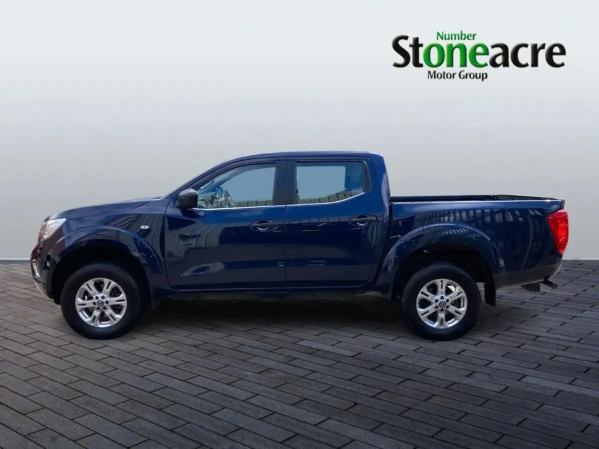 Used Nissan Navara Acenta 163 HP (119 kW) 2023 Blue Pickup