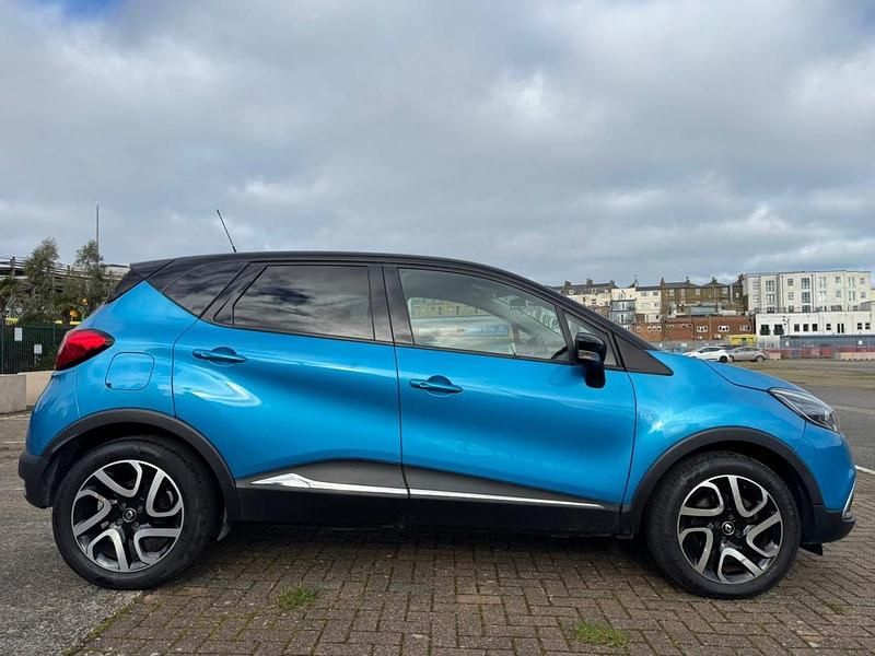 Used Renault Captur Dynamique 2016 Blue SUV