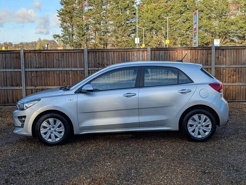 Used Kia Rio 83 HP (61 kW) 2022 Silver Hatchback