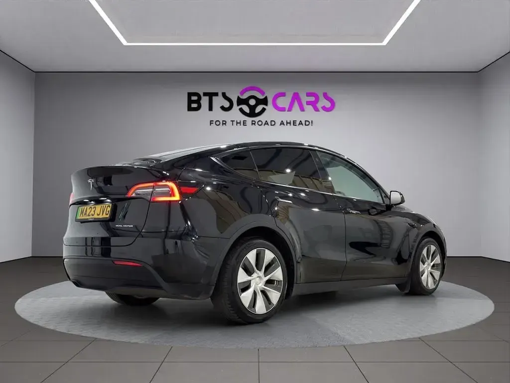 Used Tesla Model Y Long Range AWD 378 kW (514 HP) 2023 Black SUV