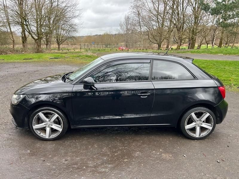 Used Audi A1 Premium 116 HP (85 kW) 2015 Black Hatchback