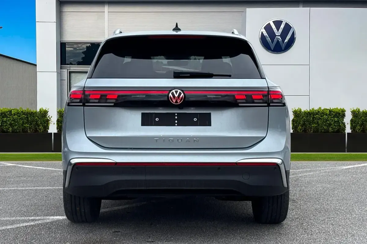 New VW Tiguan Elegance 2026 Silver SUV