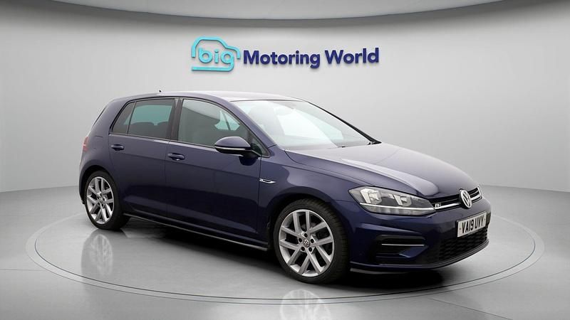 Used 2019 VW Golf VII R-line | £15,900 (Fair price) - Image 1/4