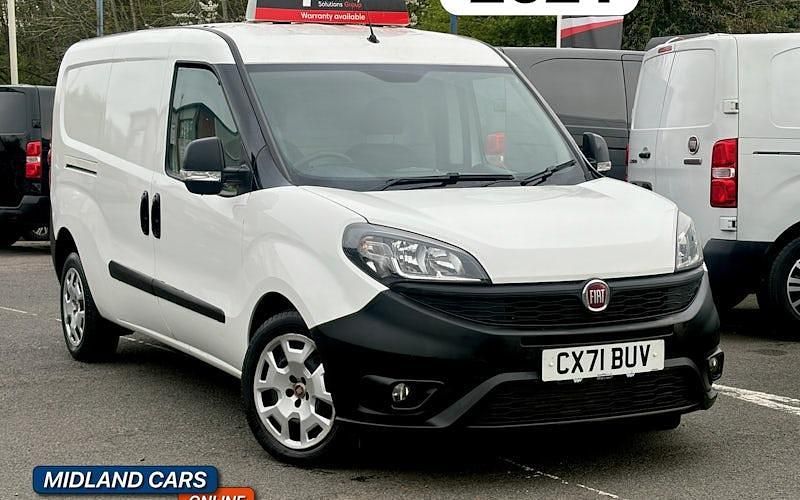 Used Fiat Doblò 105 HP (77 kW) 2022 MPV