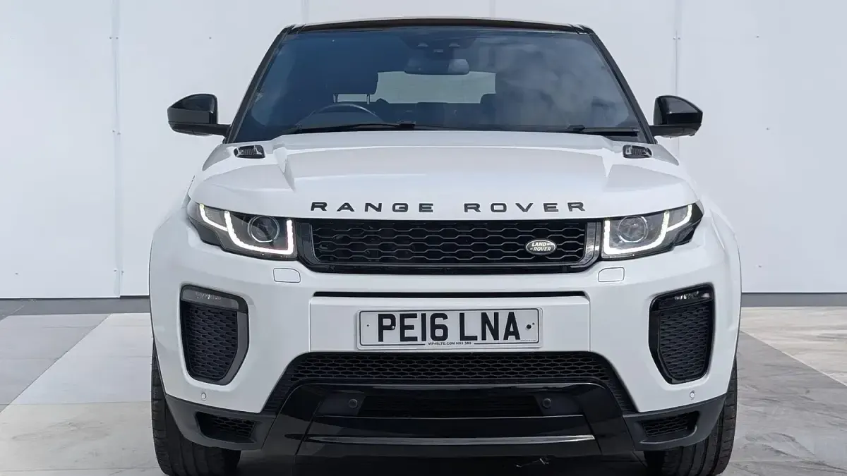 Used Land Rover Range Rover evoque HSE Dynamic 2016 White Estate