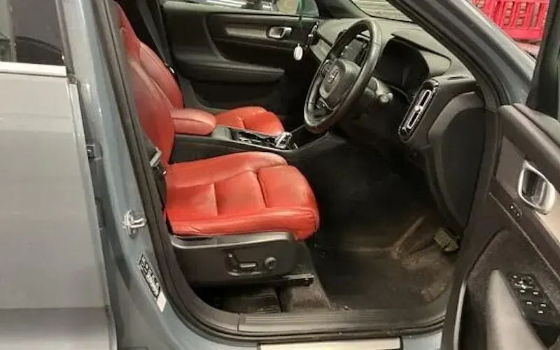 Used Volvo XC40 Inscription 150 HP (110 kW) 2020 Grey SUV