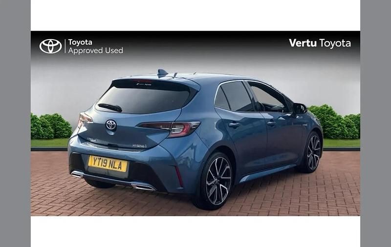 Used Toyota Corolla 184 HP (135 kW) 2019 Denim blue Hatchback