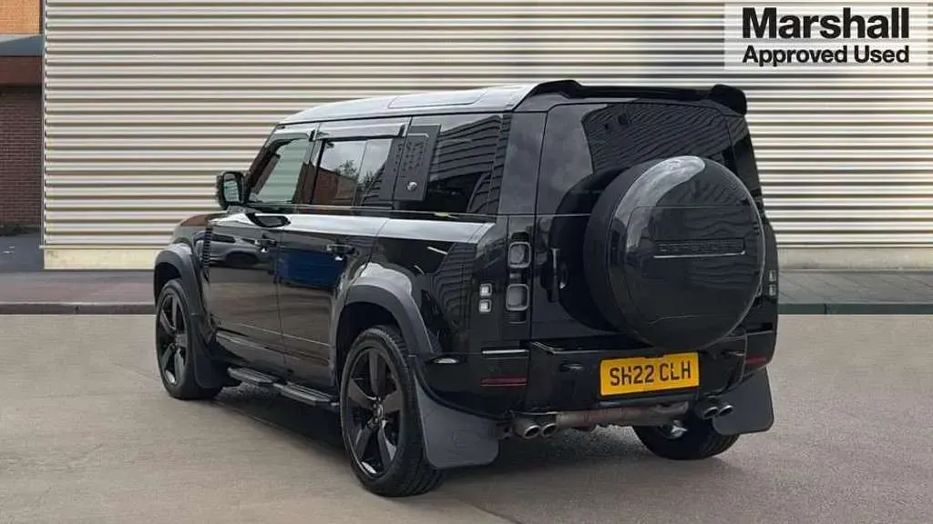 Used Land Rover Defender 525 HP (386 kW) 2022 Black SUV