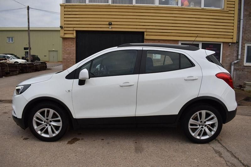 Used Vauxhall Mokka X Active 2018 White SUV
