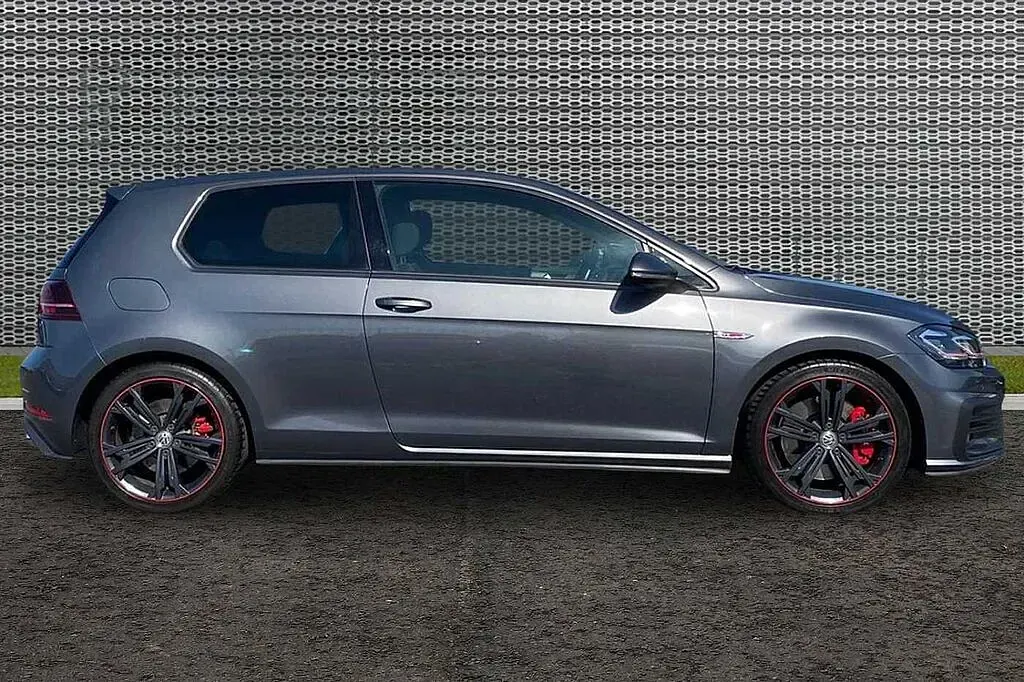 Used VW Golf VII 245 HP (180 kW) 2018 Hatchback