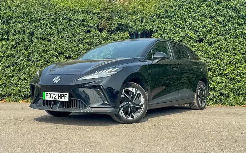 Used MG MG4 EV SE 125 kW (170 HP) 2022 Black Hatchback