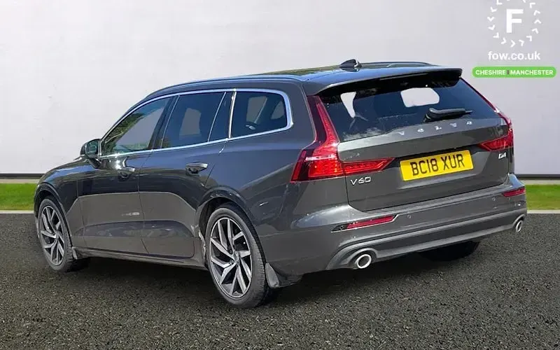 Used Volvo V60 Momentum 190 HP (139 kW) 2019 Estate