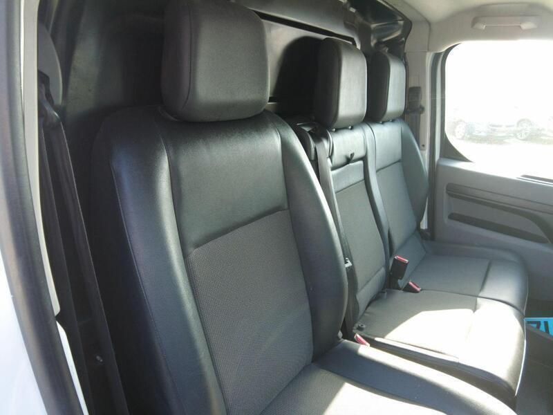 White Used 2021 Citroën Dispatch MPV | £13,995 (Fair price) - Image 1/4