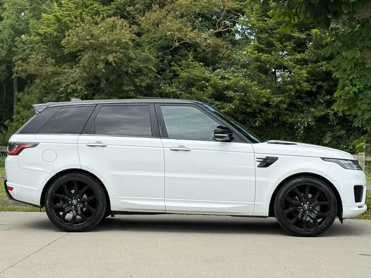 Used Land Rover Range Rover Sport Autobiography Dynamic 306 HP (225 kW) 2018 White SUV