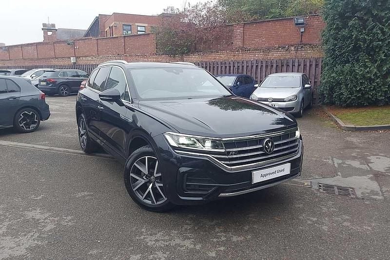 Black Used 2021 VW Touareg R-line SUV | £35,793 (Expensive) - Image 1/4