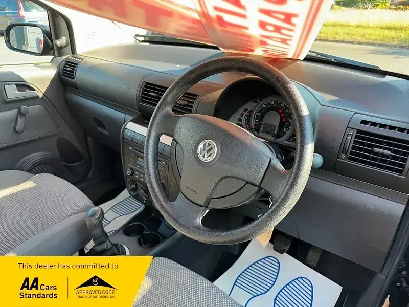 Used VW Fox Comfortline 60 HP (44 kW) 2011 Grey Hatchback