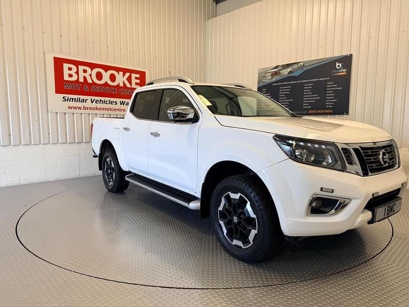 Used Nissan Navara Tekna 2021 White Pickup