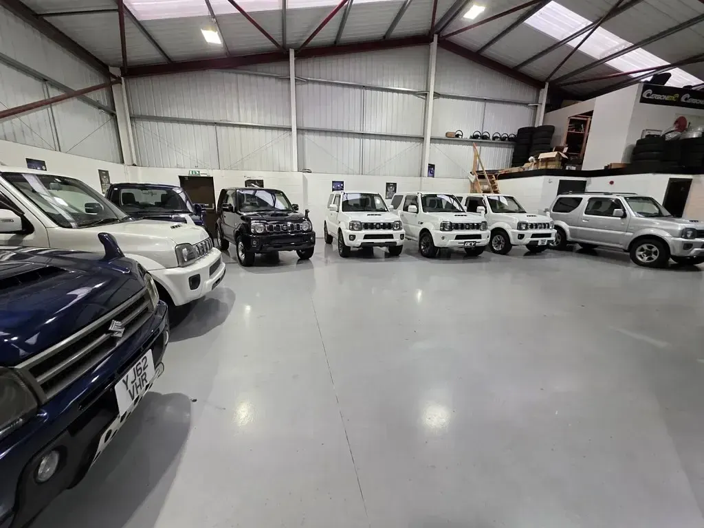 Used Suzuki Jimny 85 HP (62 kW) 2015 Silver SUV
