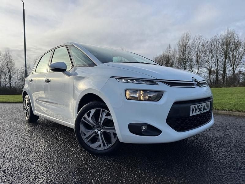 Used Citroën C4 Picasso VTR Sport 100 HP (73 kW) 2016 White MPV