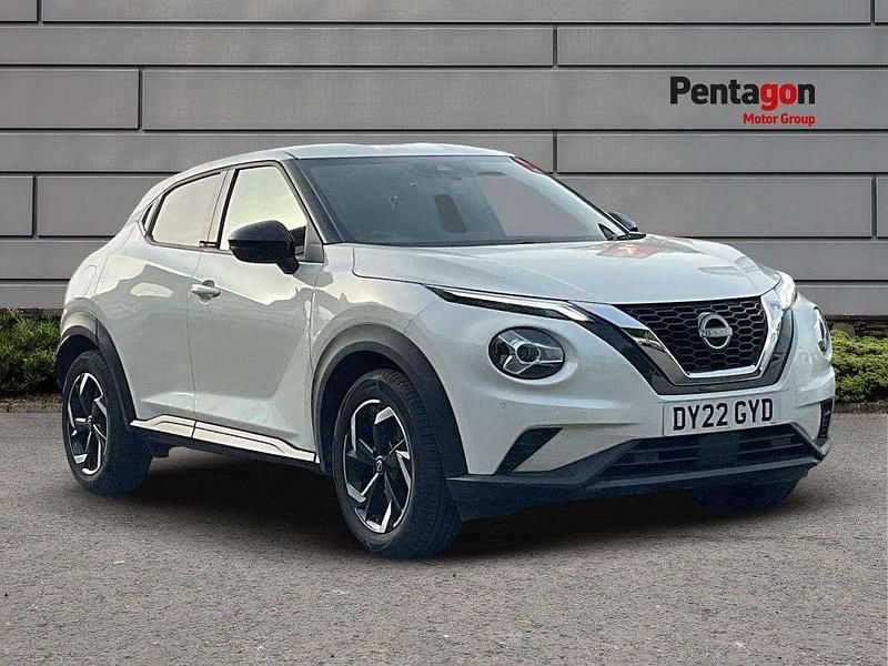 White Used 2022 Nissan Juke N-Connecta SUV | £13,800 (Good price) - Image 1/4
