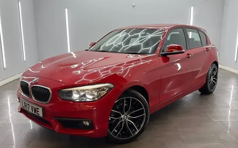 Used BMW 116 Impressive 116 HP (85 kW) 2017 Red Hatchback