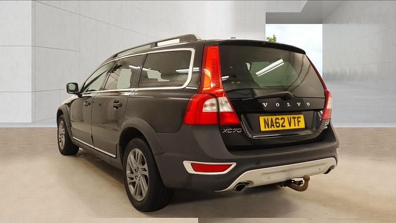 Used Volvo XC70 SE 163 HP (119 kW) 2012 Black Estate