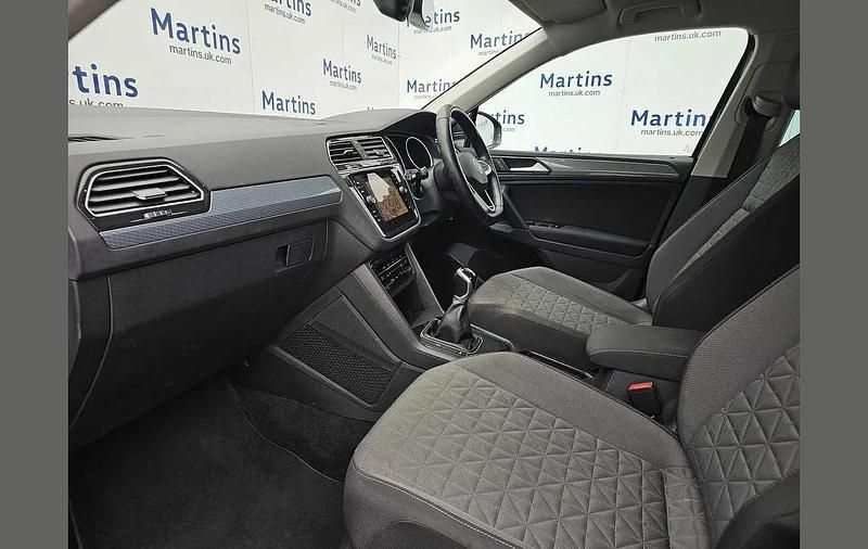 Used VW Tiguan Life 147 HP (108 kW) 2021 Grey SUV
