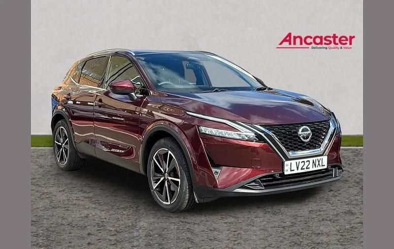 Used Nissan Qashqai Tekna 138 HP (101 kW) 2022 Red SUV