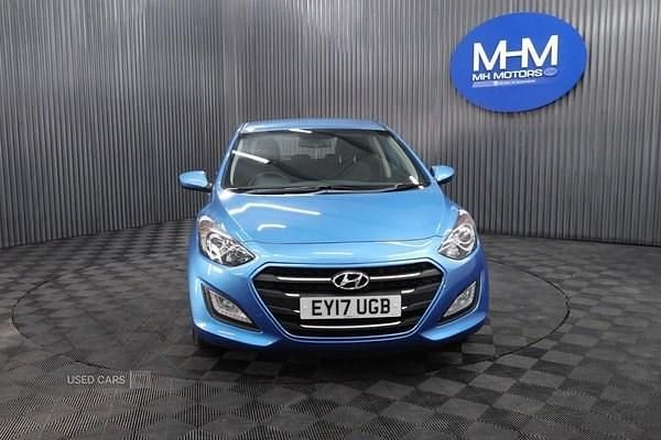 Begagnad Hyundai i30 SE 2017 Blå Halvkombi