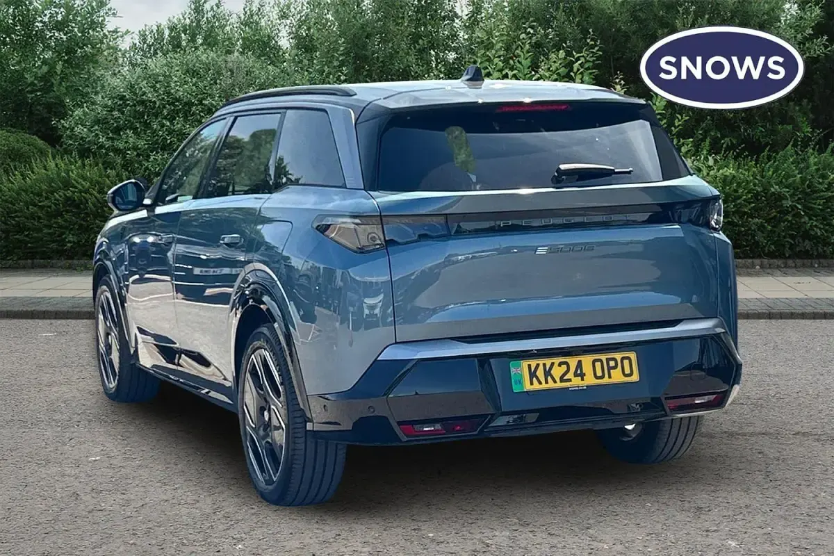Used Peugeot 5008 GT 156 kW (213 HP) 2024 Blue SUV