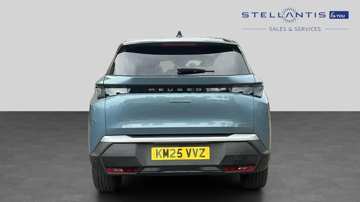 Used Peugeot 5008 GT 134 HP (98 kW) 2025 Blue SUV