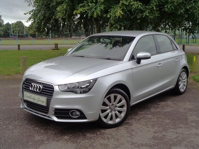 Used Audi A1 Sport 2013 Ice silver metallic Hatchback
