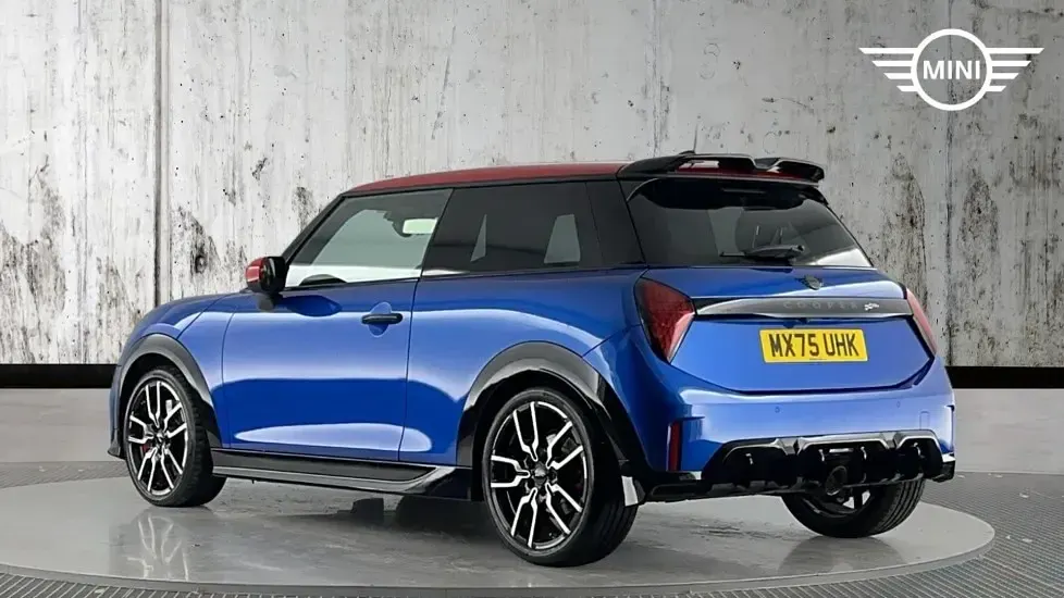 New Mini John Cooper Works Hatch 228 HP (167 kW) 2025 Blue Hatchback